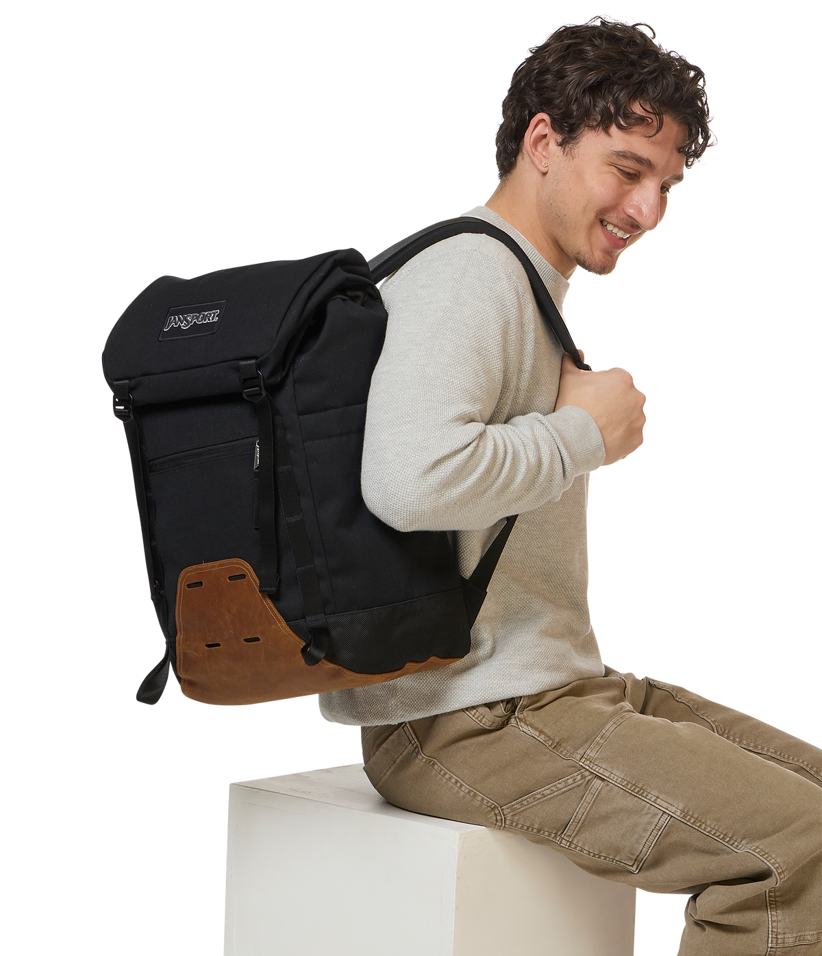 cruiser-rucksack-w6 JS0A86EP008-MODEL.png