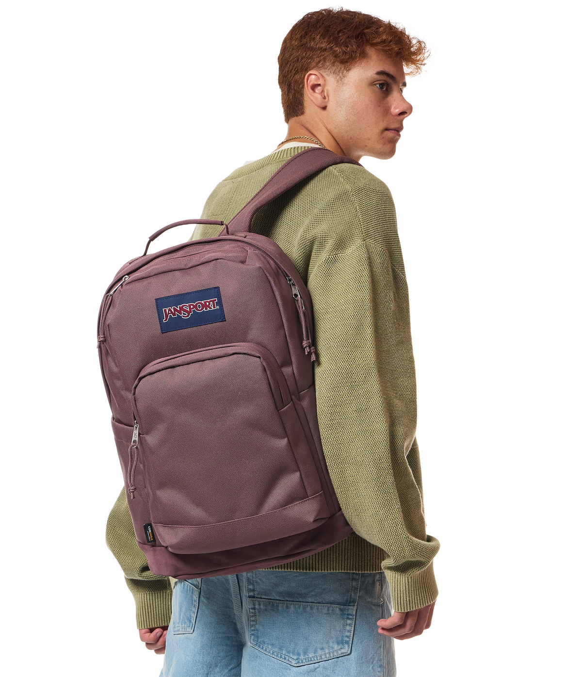 right-pack-signature-c5 JS0A897ZDMY-MODEL.png