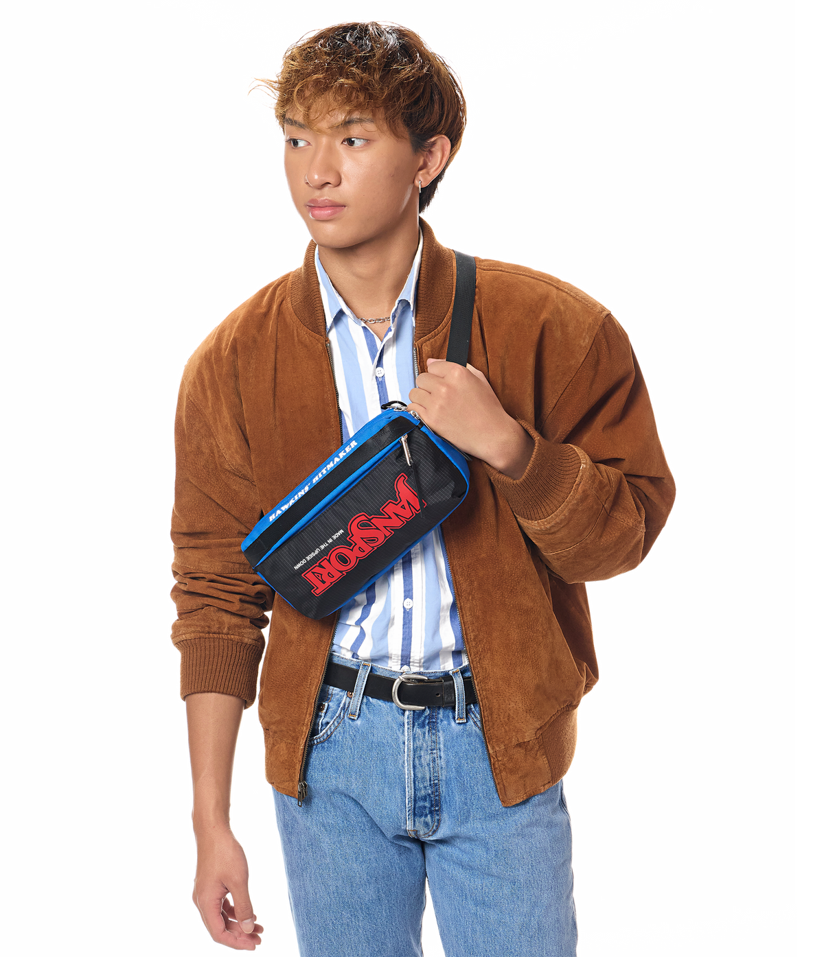 washington-waistpack-squawk-radio-d3 JS0A898CA2S-MODEL.png