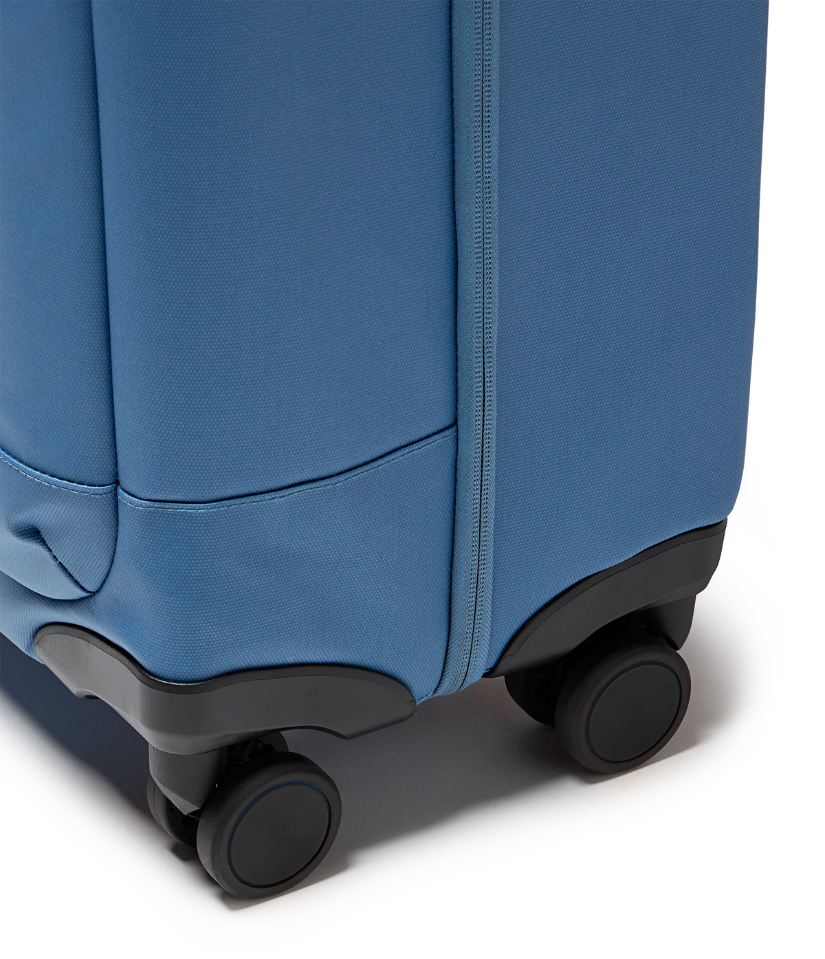 good-latitude-22-carry-on-g5 JS0A8E8BEW5-DET4.png